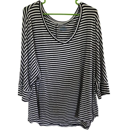 Boutique plus size blouse size 3XL vneck black & white stripe drop down sleeve - Picture 1 of 5